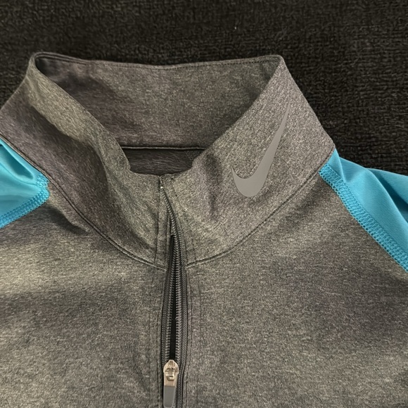 Nike 1/4 zip up - Picture 2 of 6